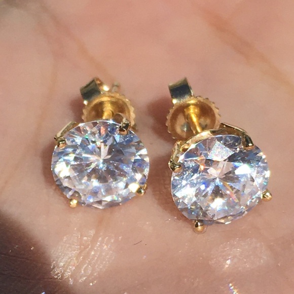 14k Solid Yellow Gold Round Solitaire Earrings - Picture 5 of 7